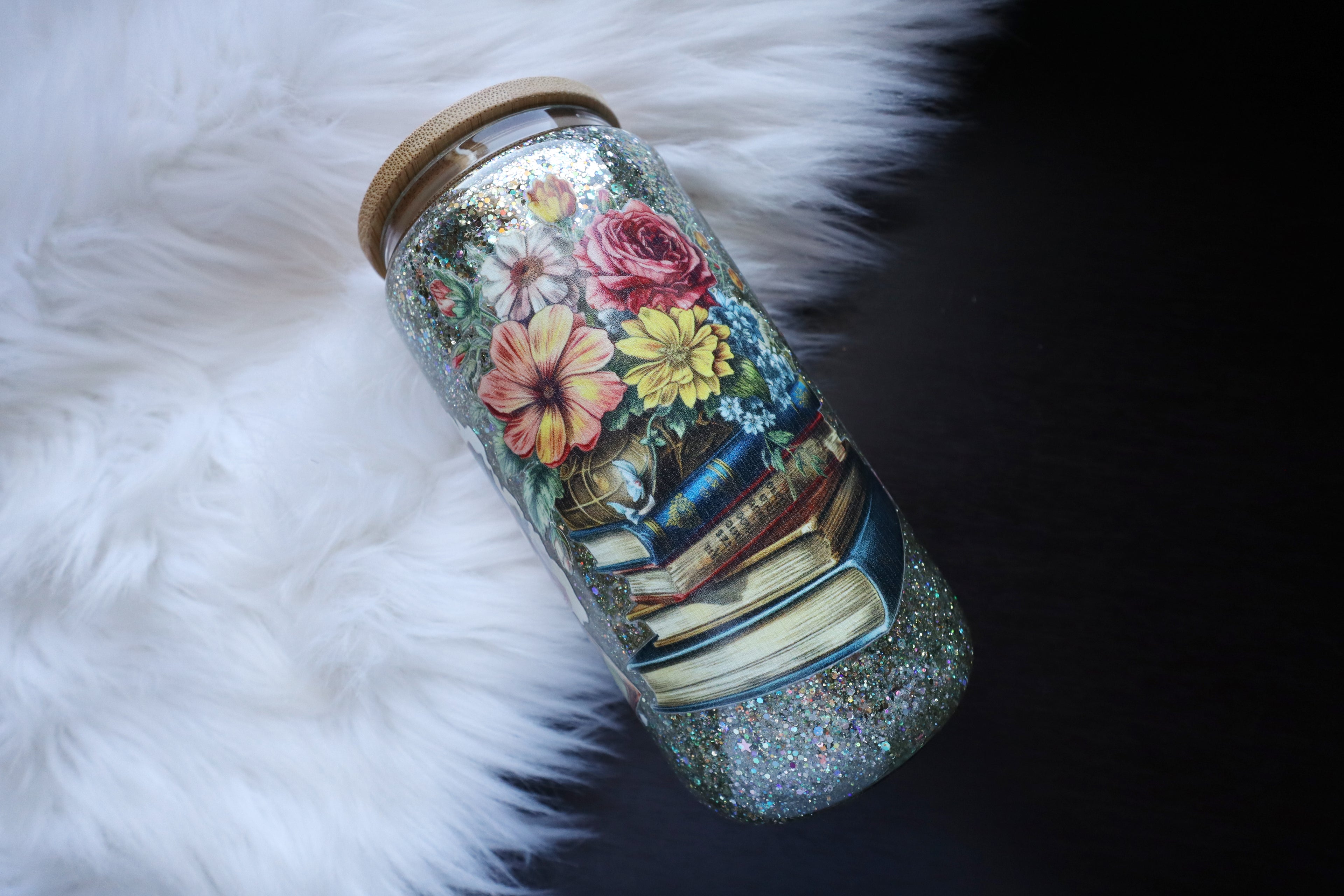 16oz Glass Snow Globe Tumbler - Bookish Floral