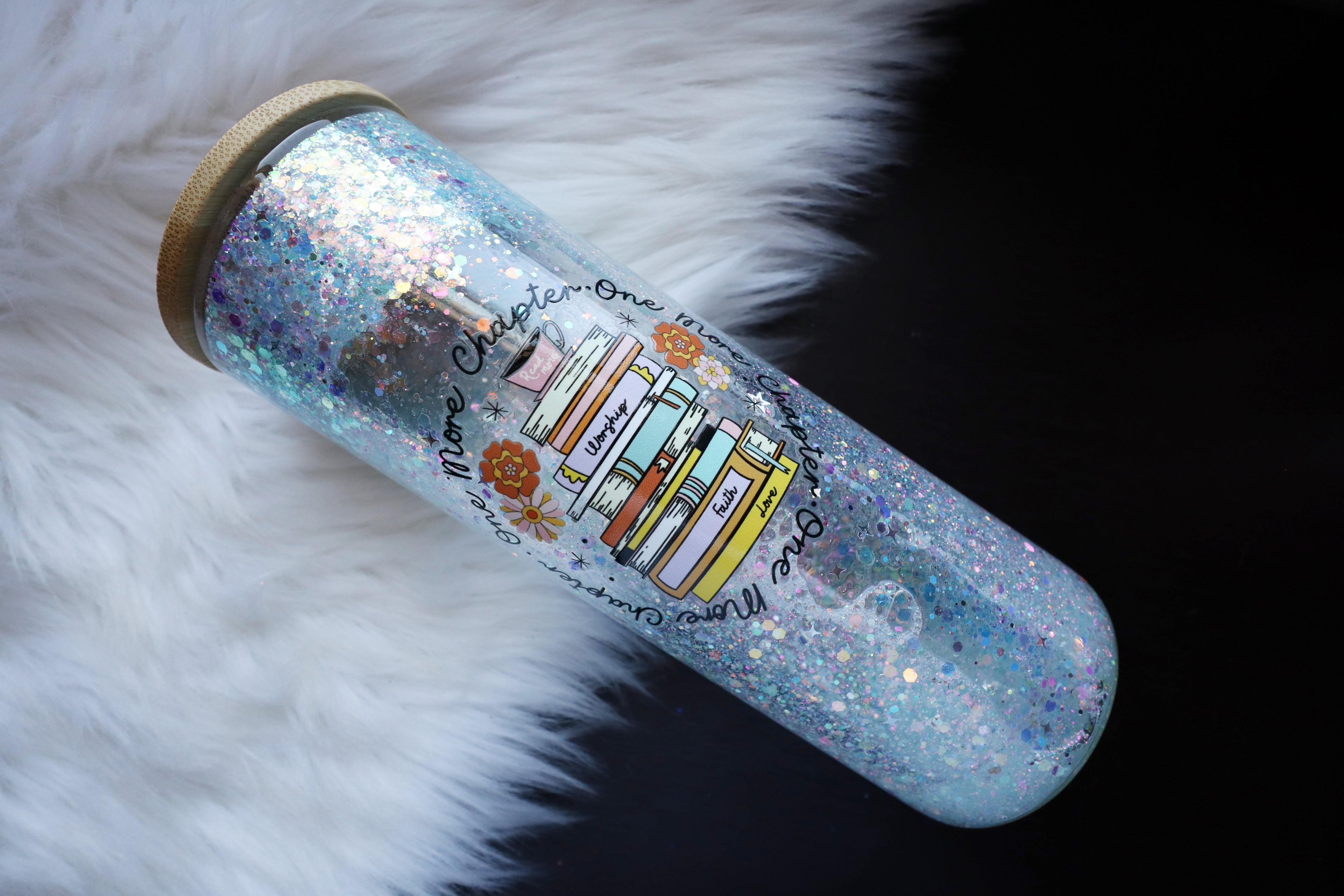 20oz Glass Snow Globe Tumbler - One More Chapter