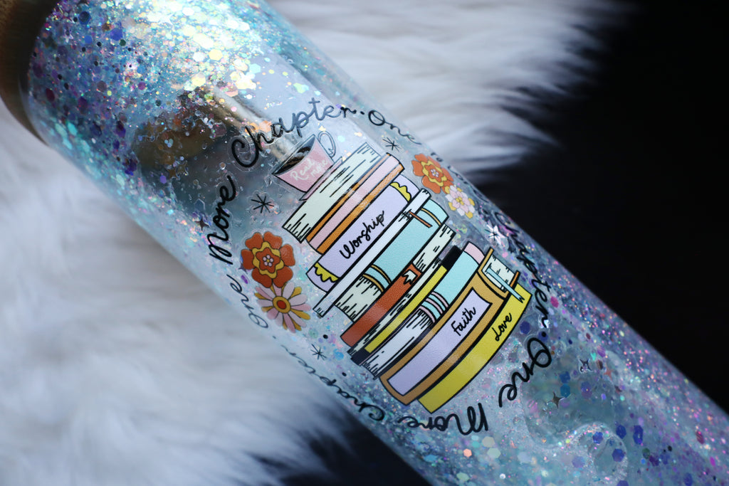 20oz Glass Snow Globe Tumbler - One More Chapter
