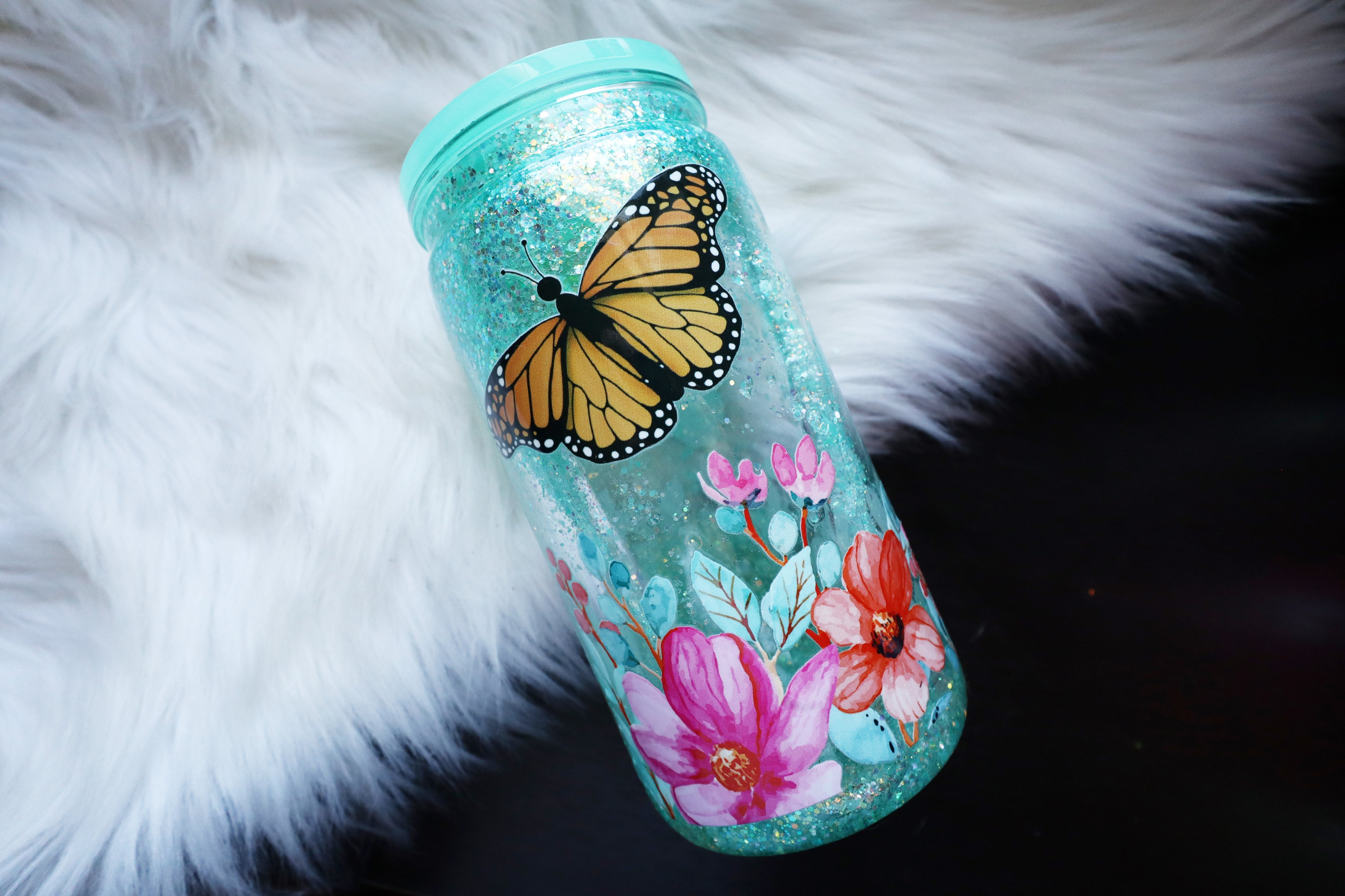 16oz Acrylic Snow Globe Tumbler - Mint Floral
