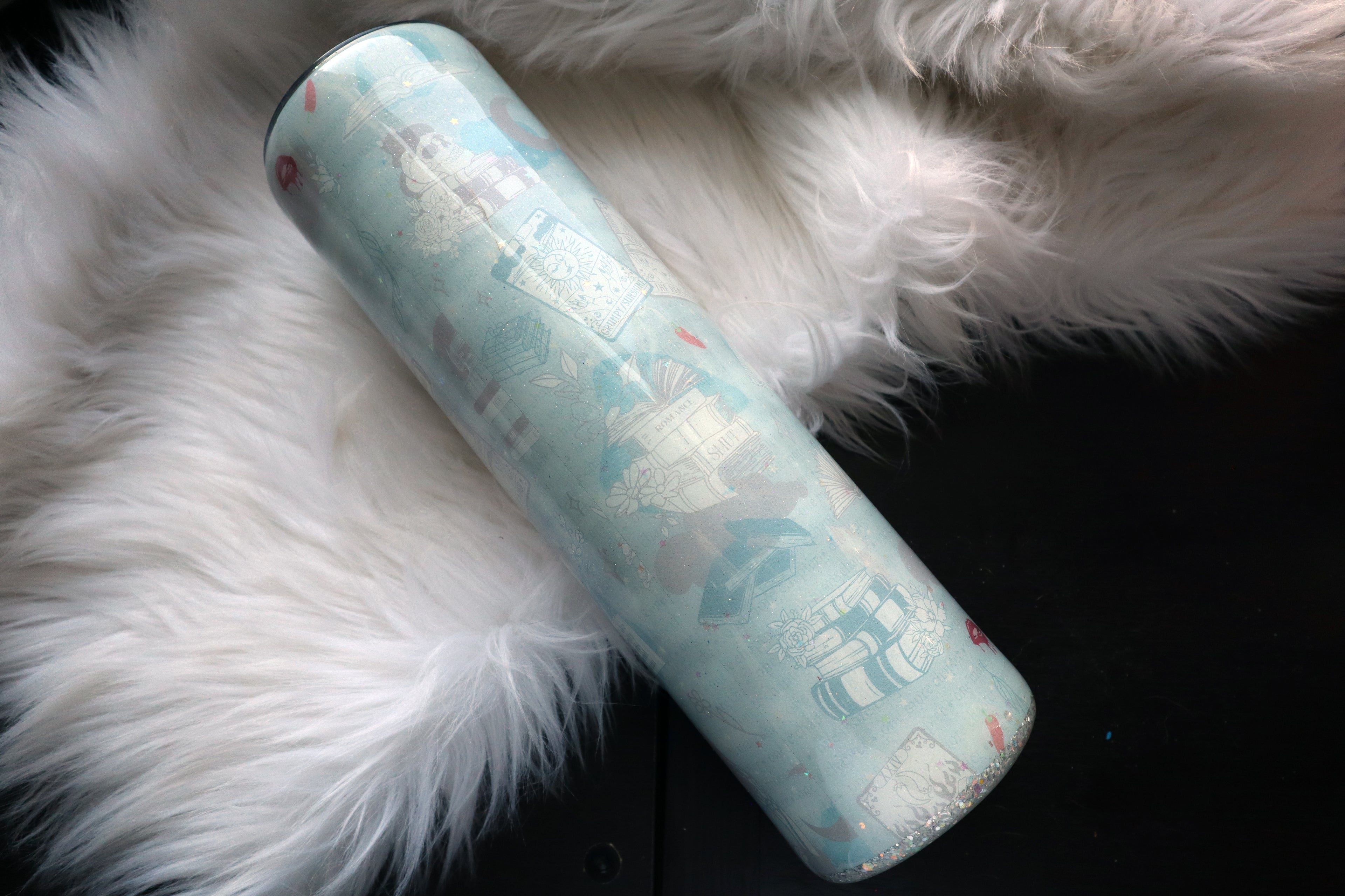 32oz Stainless Steel Tumbler - Iced Coffee & Spicy Reads